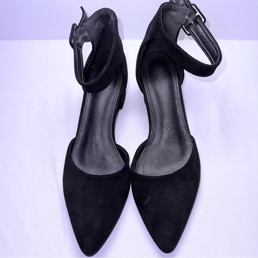 Black High Heel Shoes - Picture 4 of 9